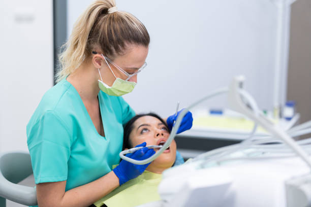 Best Weekend Emergency Dentist in Roberts, WI
